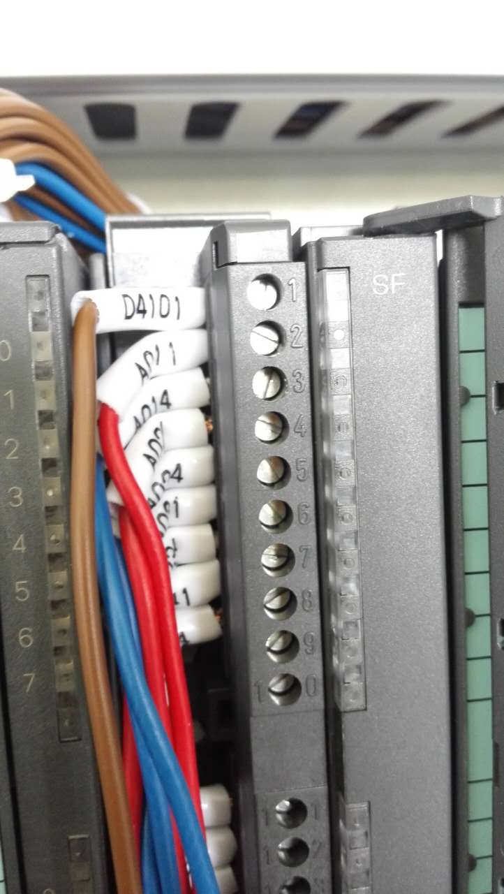 SM331 模拟量输入模块数据读不出来