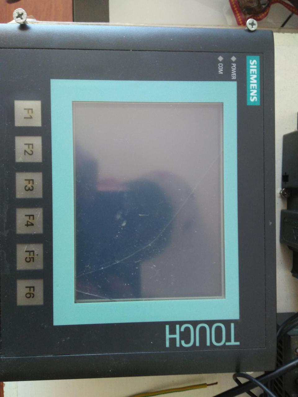 我有一个屏幕是6AV6 640-0DA11-0AX0
