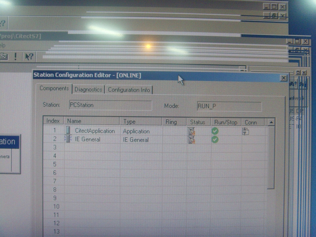 station configuration editor标题栏为什么没有反色